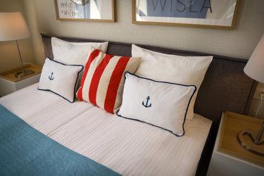 Superior, One Bed. Apt. Riverview