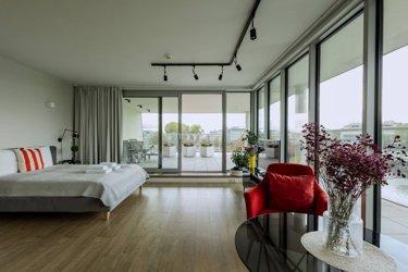 Panoramic Penthouse